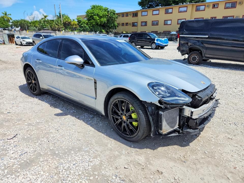 2020 PORSCHE PANAMERA 4 E-HYBRID 4