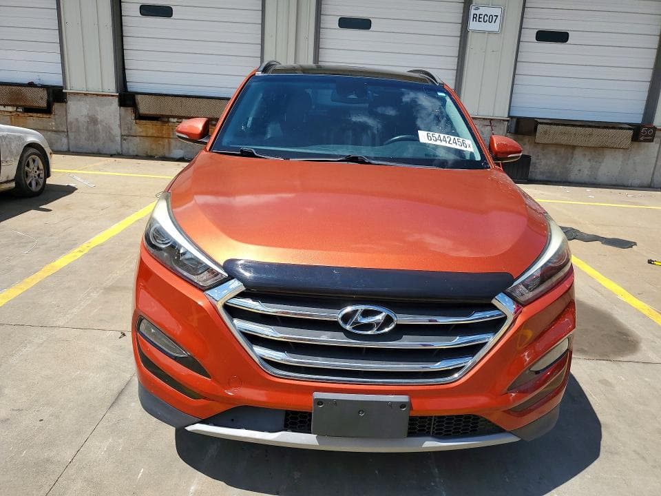 2017 HYUNDAI TUCSON LIMITED 5