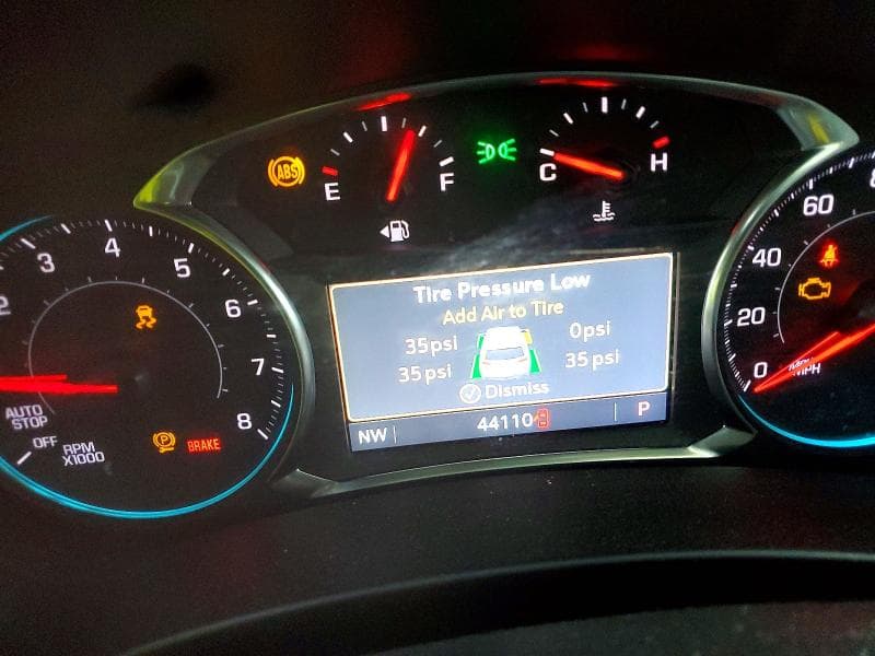 2023 CHEVROLET EQUINOX PREMIER 9