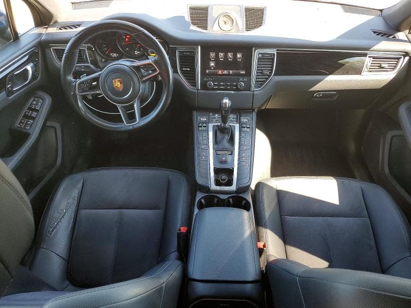 2018 PORSCHE MACAN 8