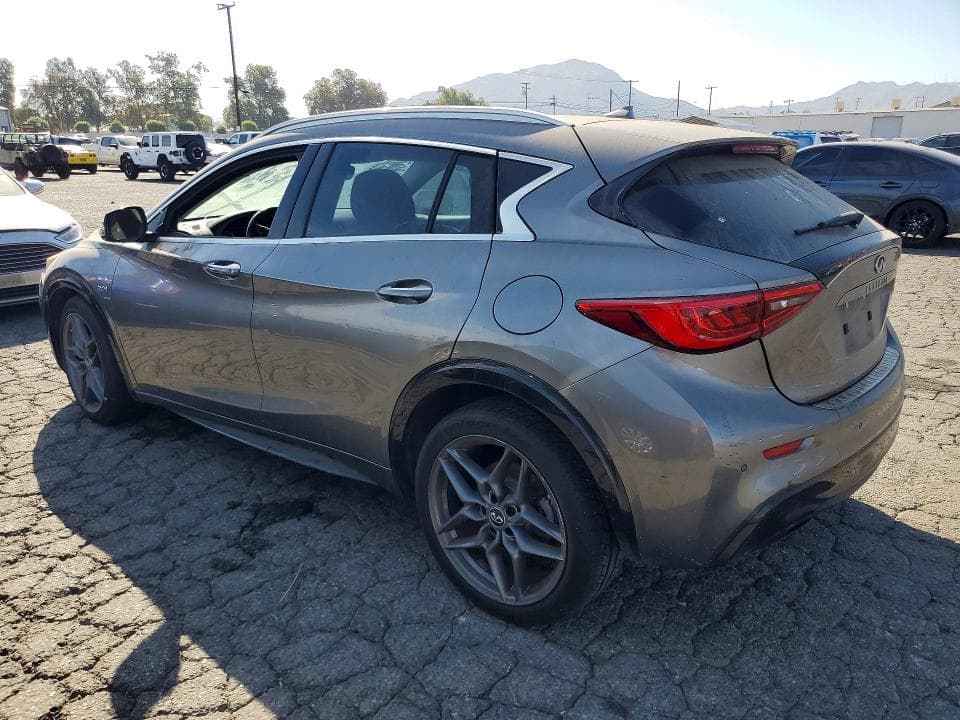 2017 INFINITI QX30 PREMIUM 2
