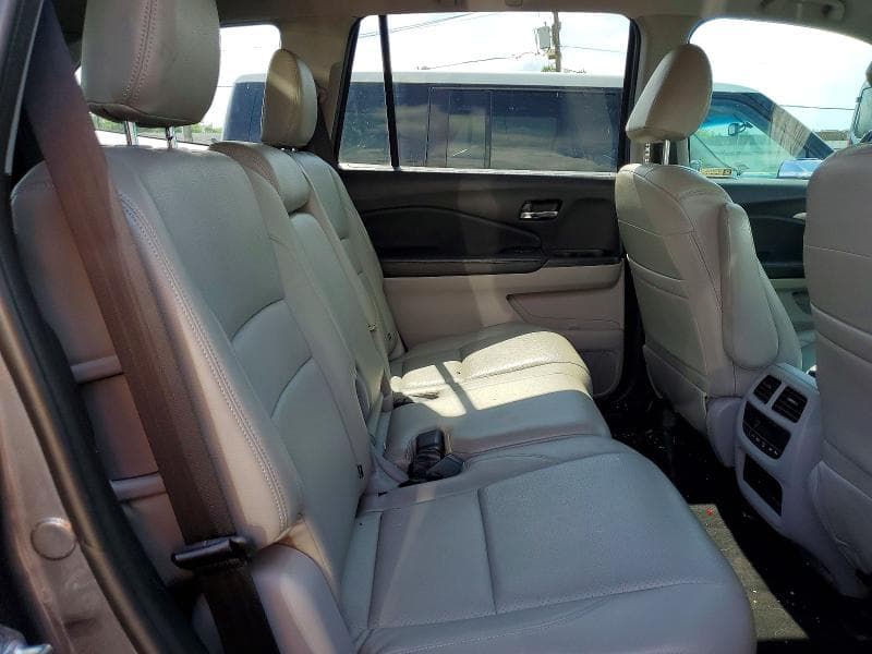 2018 HONDA PILOT EX 11