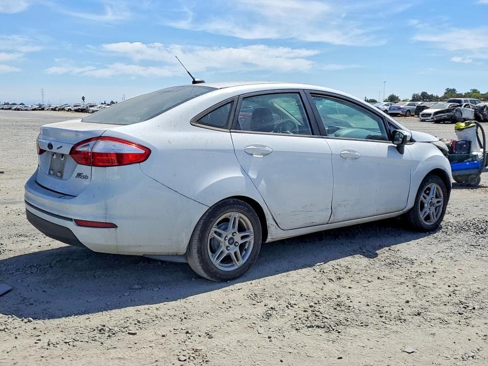 2017 FORD FIESTA SE 3