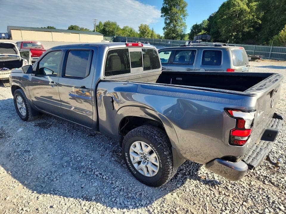 2022 NISSAN FRONTIER SV 2