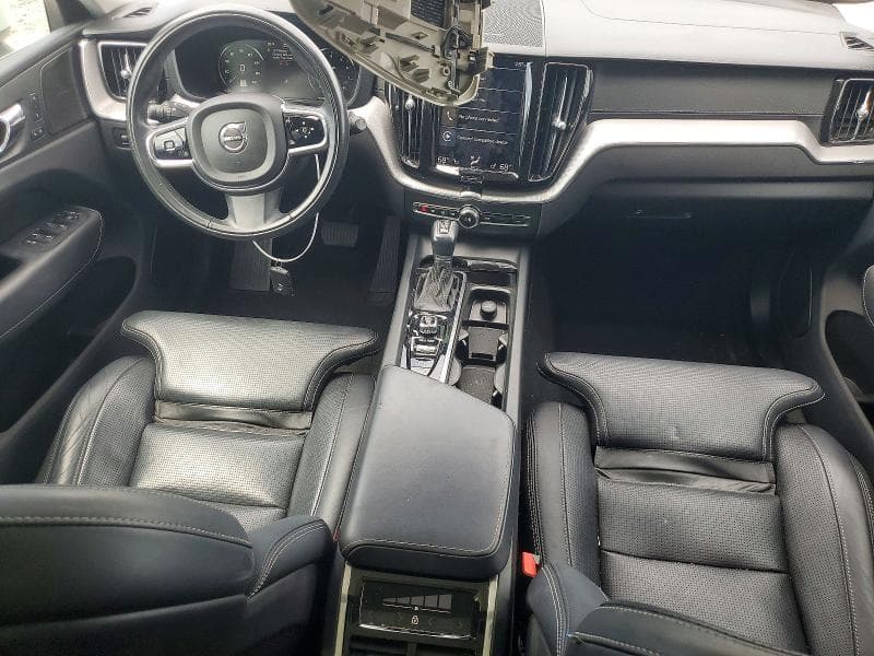 2019 VOLVO XC60 T5 INSCRIPTION 8