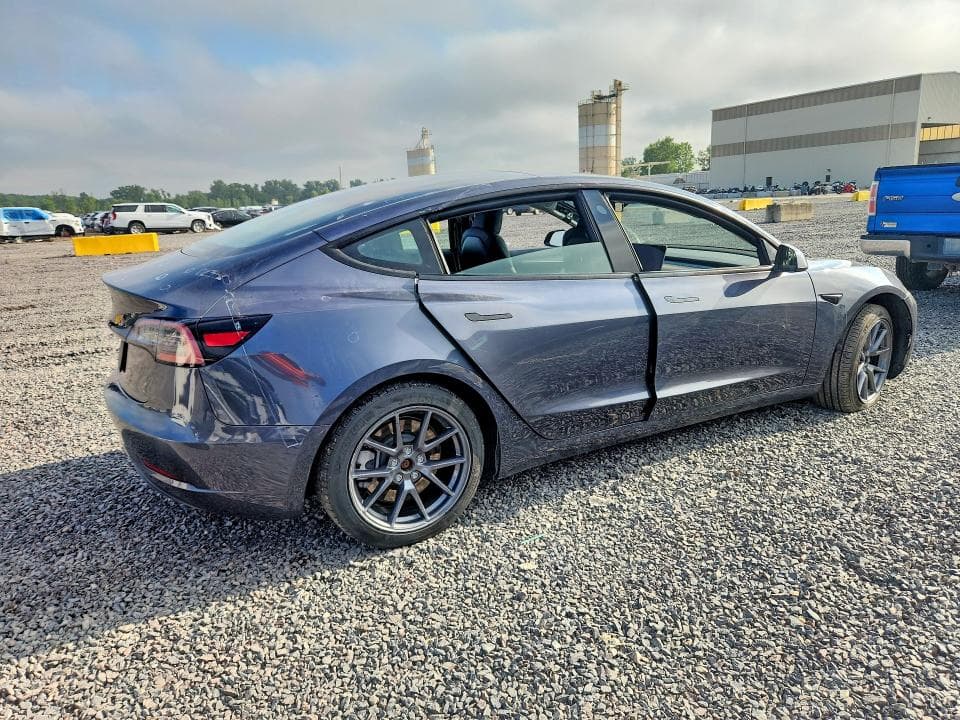 2023 TESLA MODEL 3 3