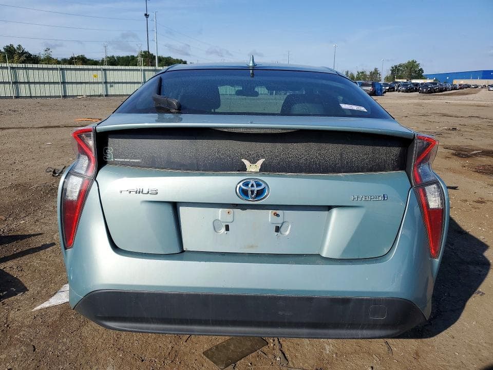 2017 TOYOTA PRIUS TWO 6