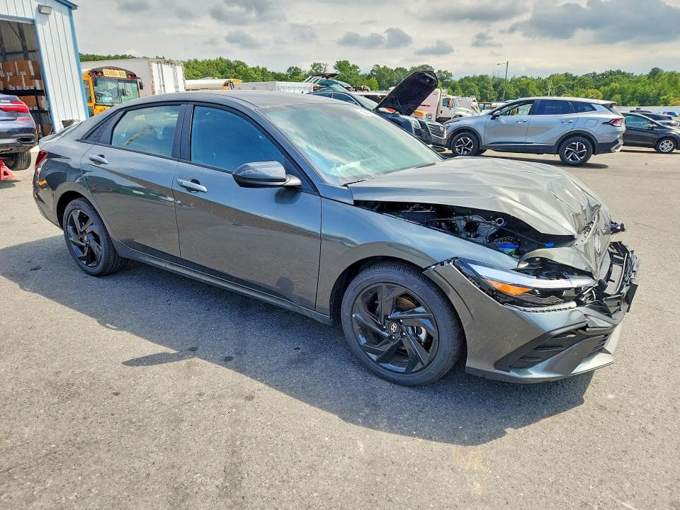 2026 HYUNDAI ELANTRA SEL SPORT 4