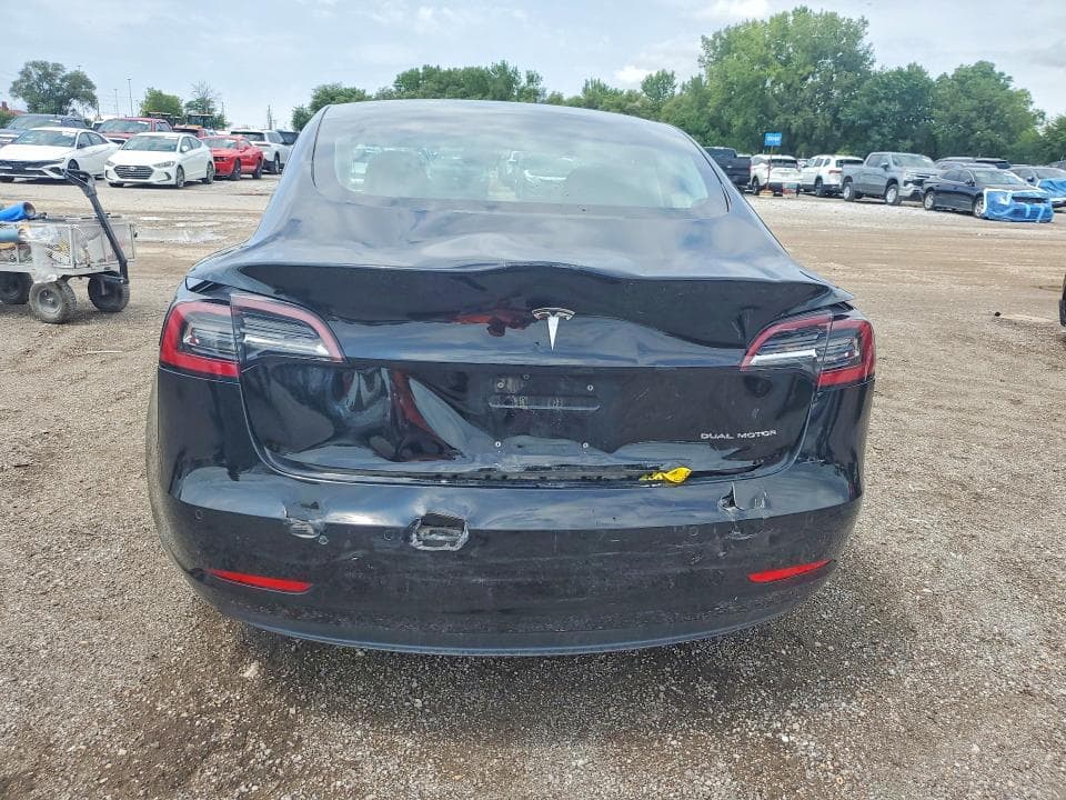 2018 TESLA MODEL 3 6