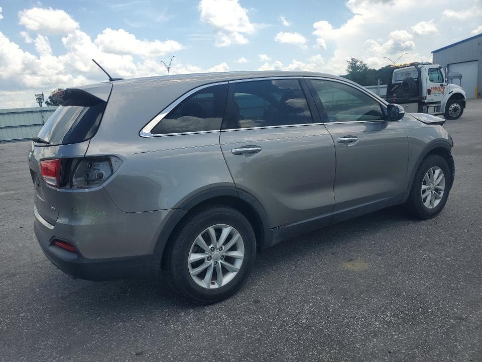 2018 KIA SORENTO L 3