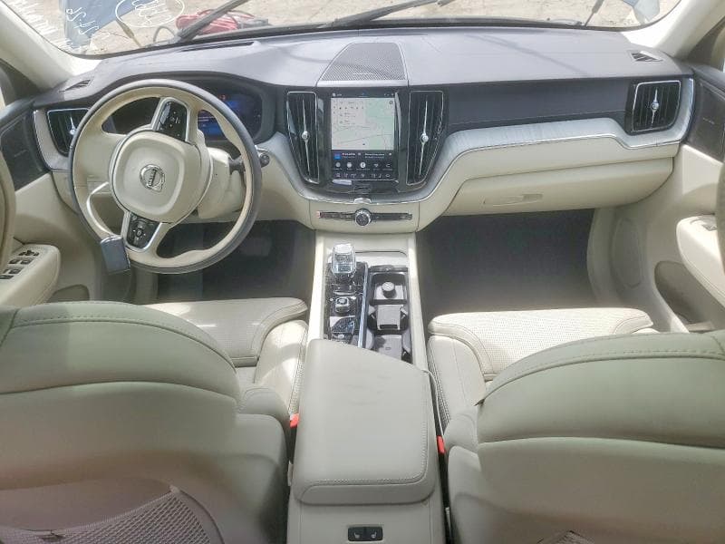 2025 VOLVO XC60 ULTRA 8