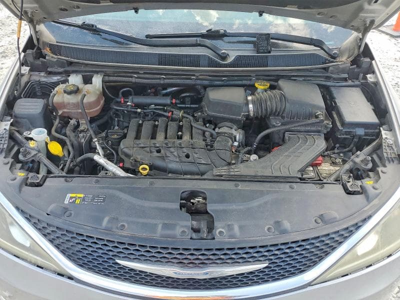 2017 CHRYSLER PACIFICA LIMITED 12