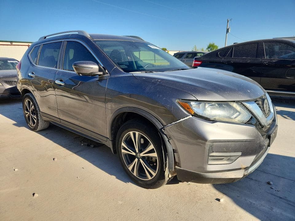 2019 NISSAN ROGUE SV 4