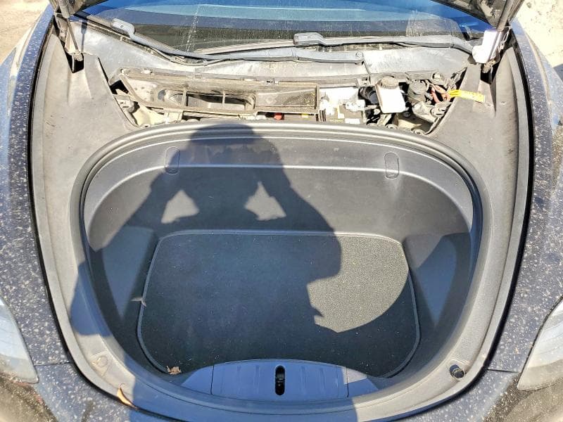 2018 TESLA MODEL 3 11