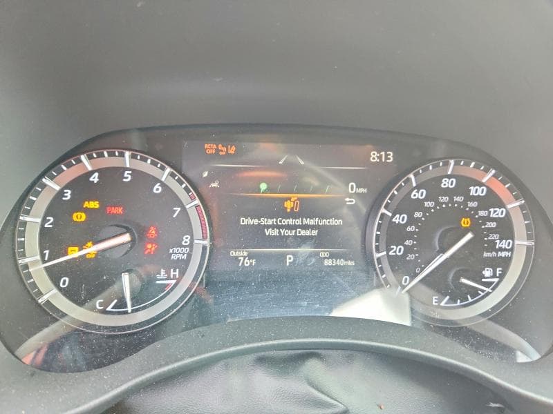 2020 TOYOTA HIGHLANDER XLE 9
