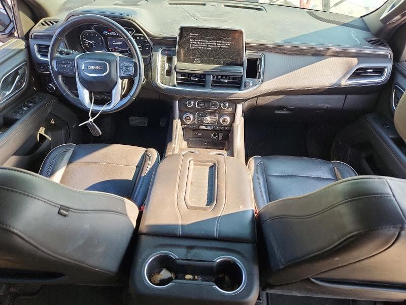 2021 GMC YUKON SLT 8