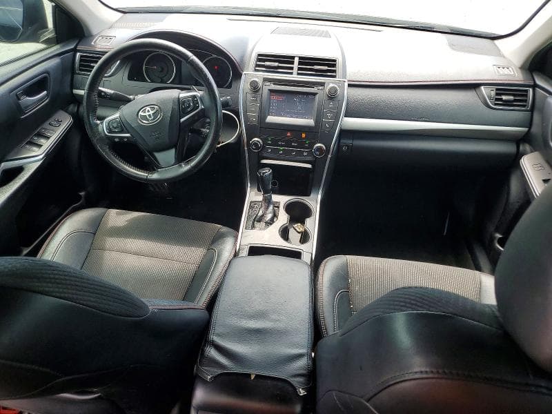 2017 TOYOTA CAMRY SE 8