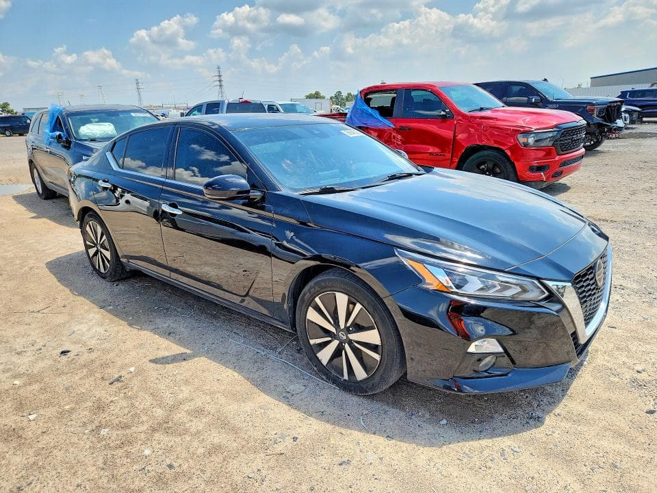 2019 NISSAN ALTIMA SL 4