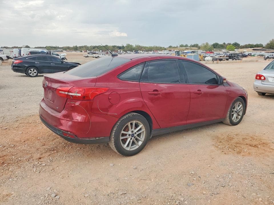 2017 FORD FOCUS SE 3