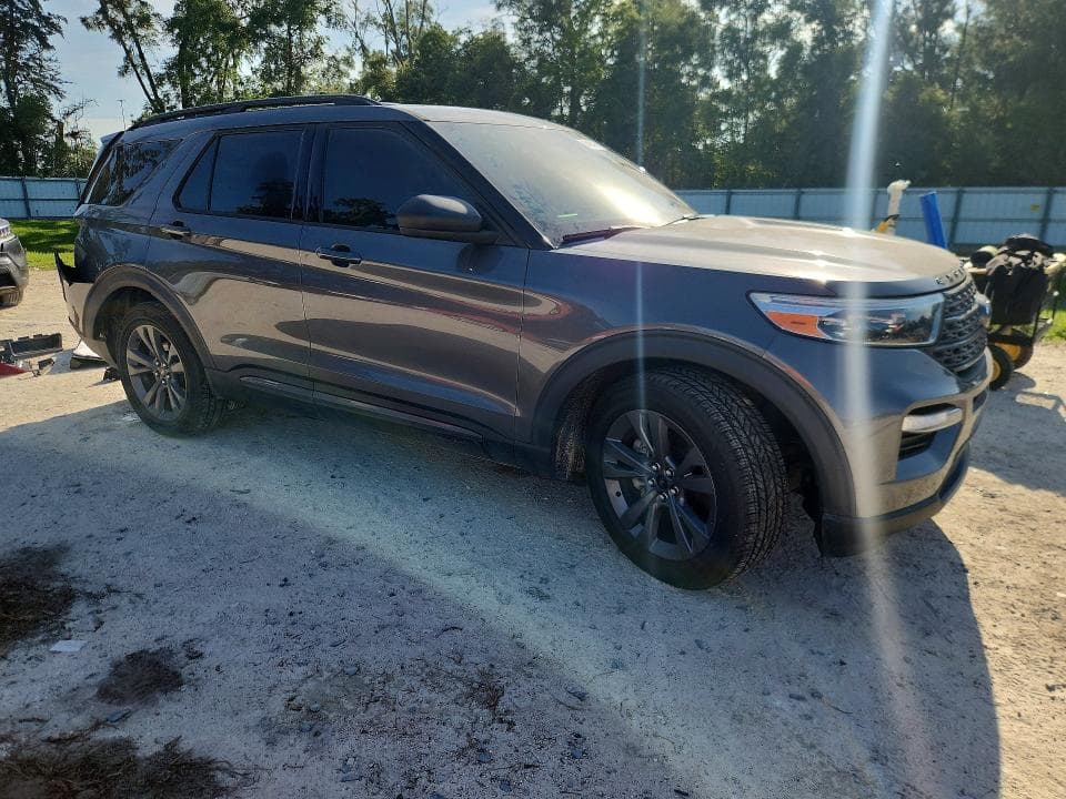 2021 FORD EXPLORER XLT 4