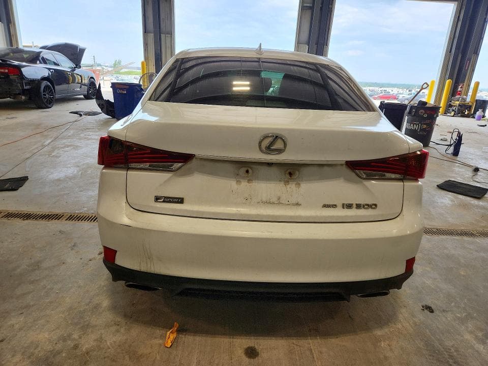2017 LEXUS IS 300 6