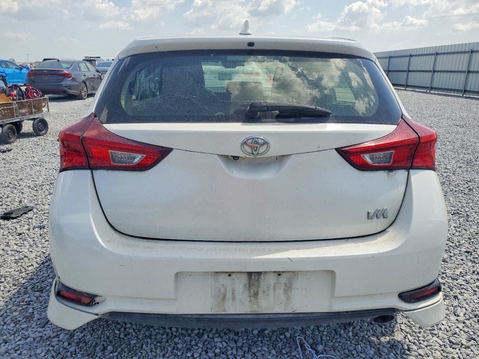 2017 TOYOTA COROLLA IM BASE 6