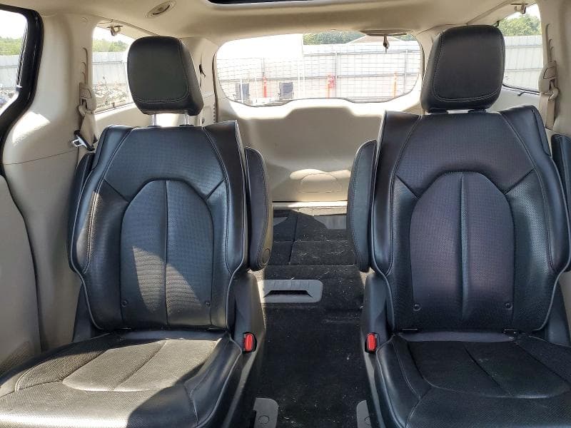 2018 CHRYSLER PACIFICA HYBRID LIMI 10