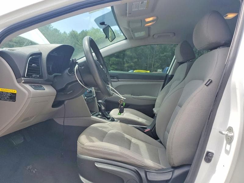 2017 HYUNDAI ELANTRA SE 7