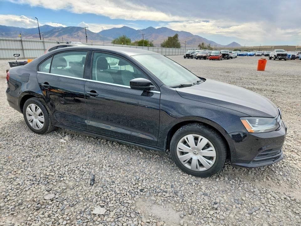 2017 VOLKSWAGEN JETTA S 4