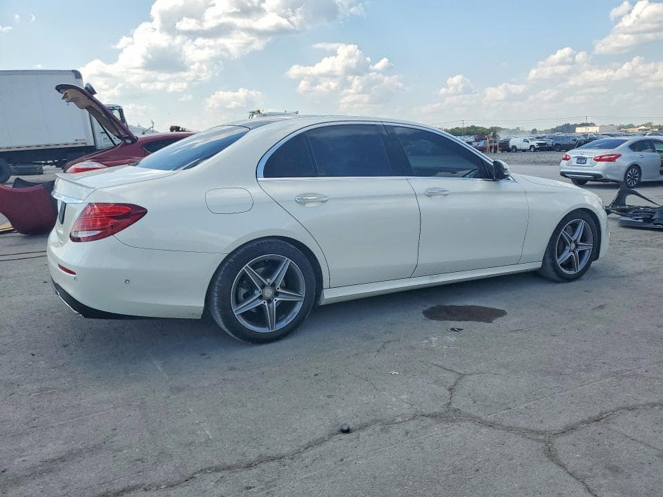 2017 MERCEDES-BENZ E 300 3