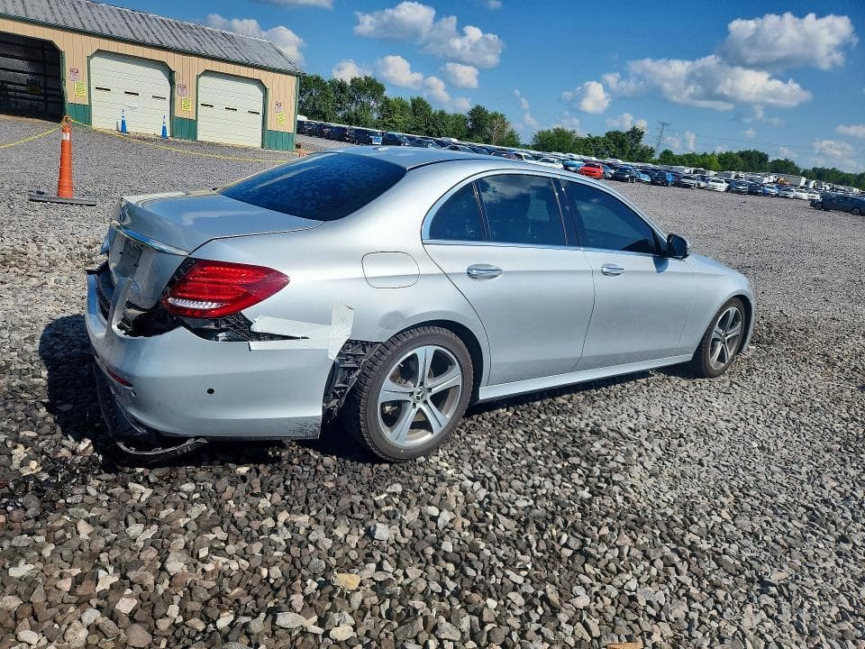 2018 MERCEDES-BENZ E 300 3