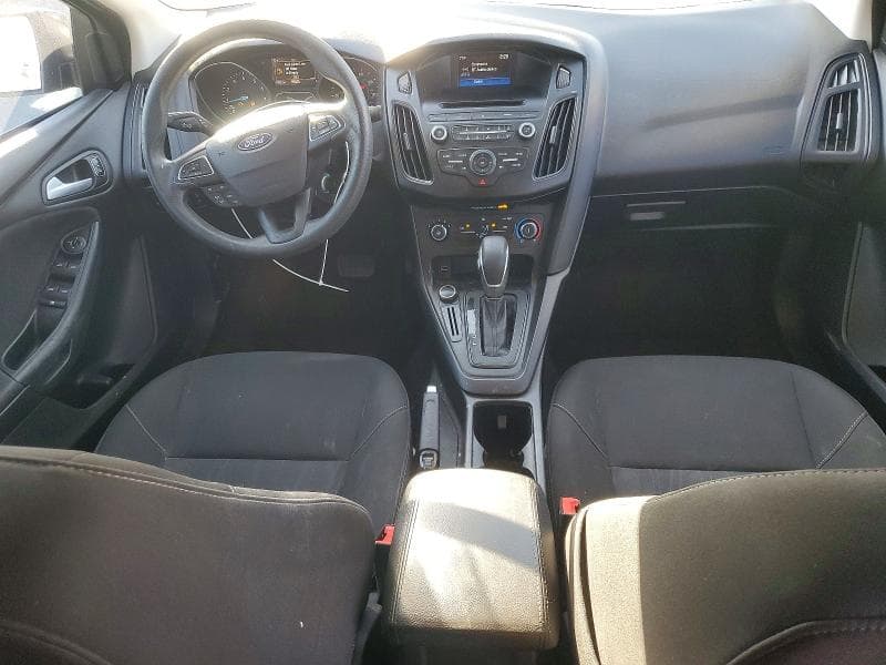2017 FORD FOCUS SE 8