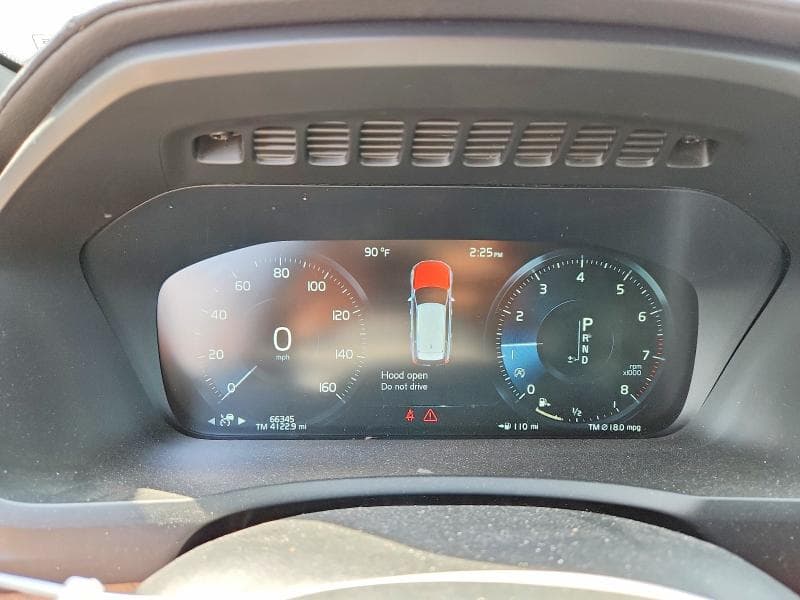2018 VOLVO XC90 T6 9