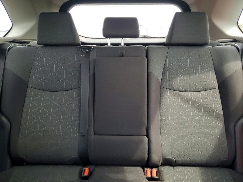 2020 TOYOTA RAV4 XLE 10