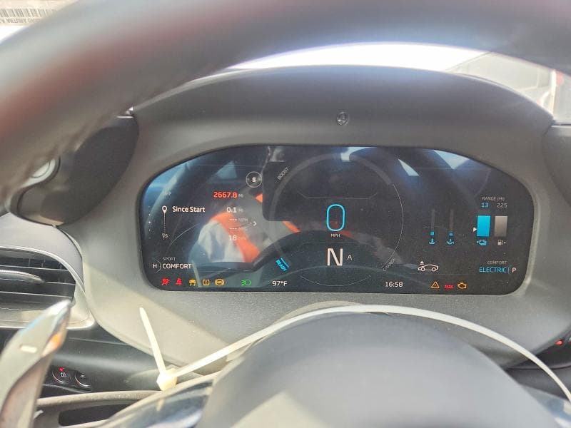 2023 MCLAREN AUTOMOTIVE ARTURA 9