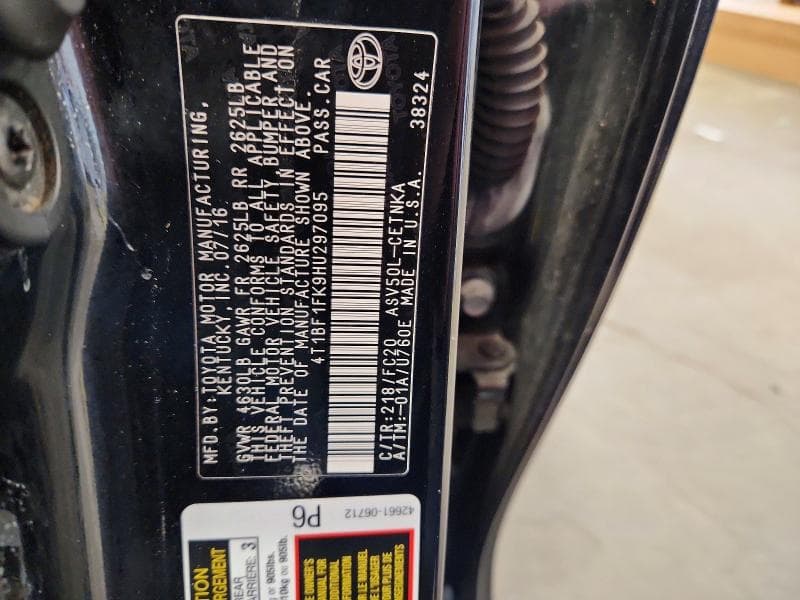 2017 TOYOTA CAMRY LE 13