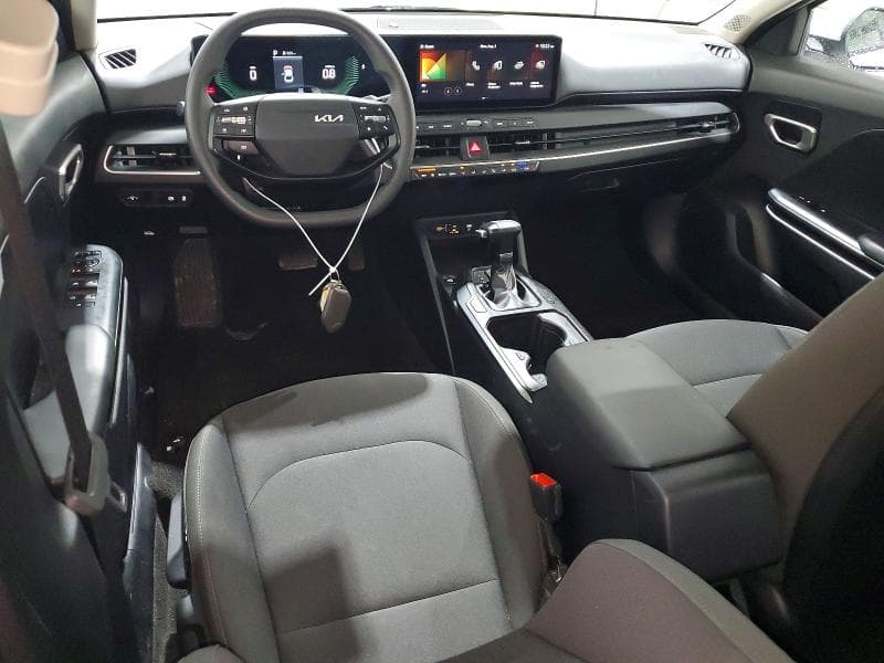 2026 KIA K4 LXS 8