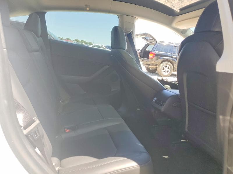 2022 TESLA MODEL Y 10