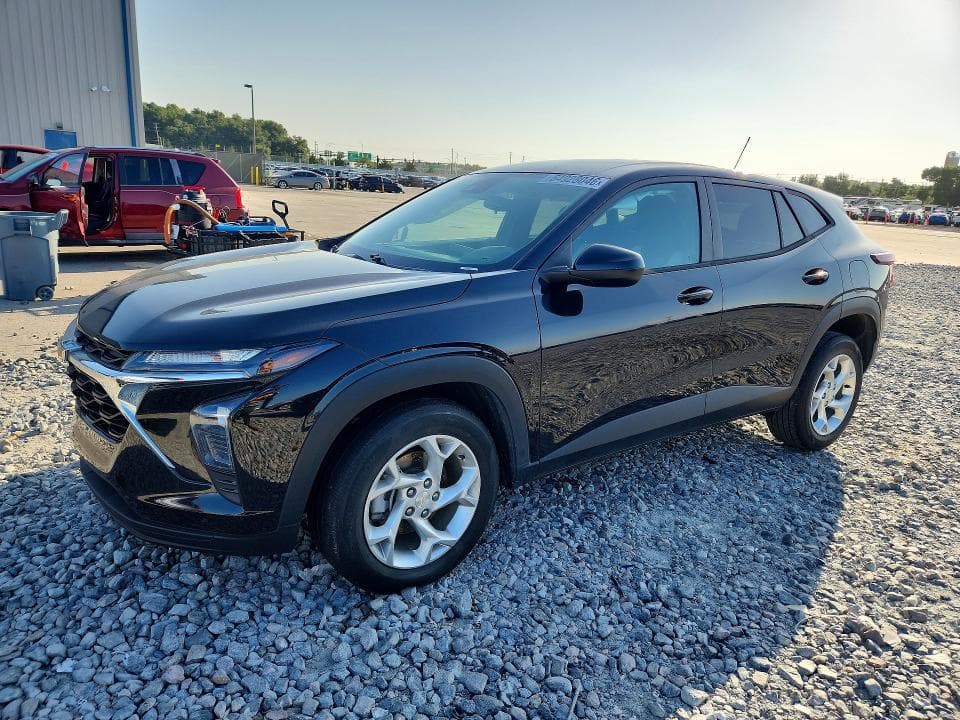 2024 CHEVROLET TRAX LS - 1