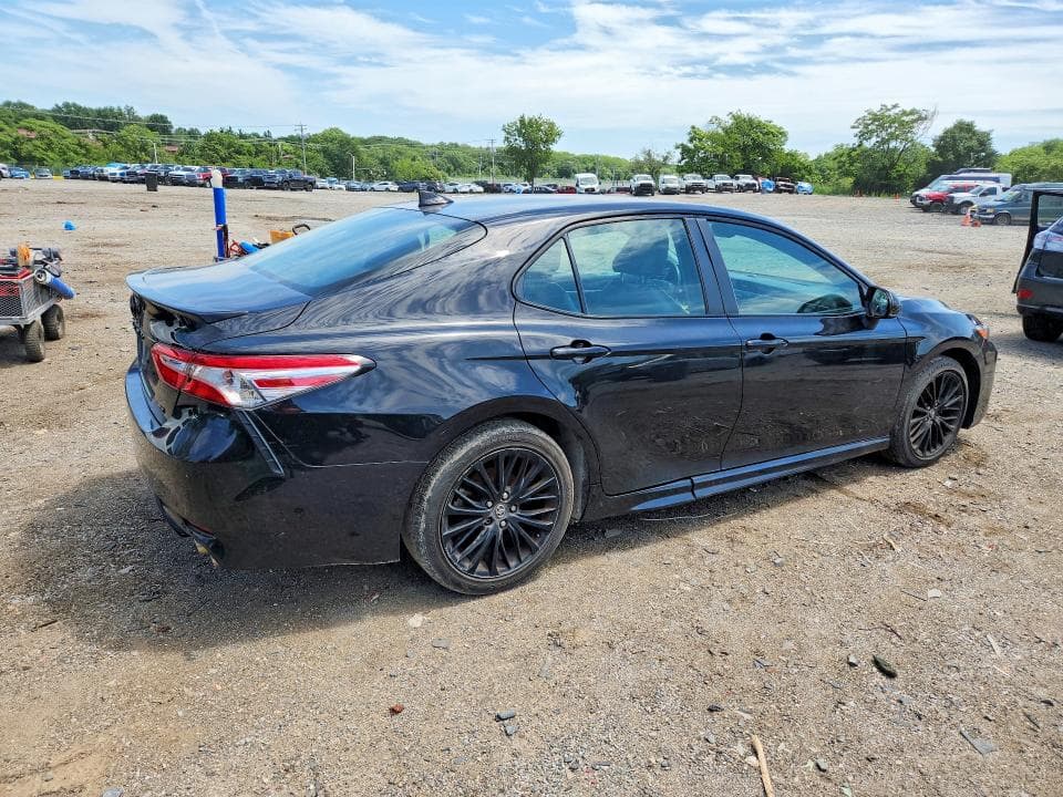2020 TOYOTA CAMRY SE NIGHTSHADE 3