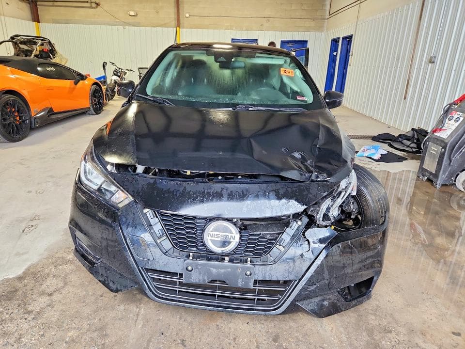 2020 NISSAN VERSA SV 5