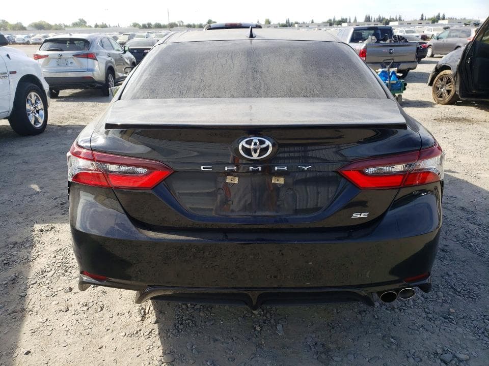 2022 TOYOTA CAMRY SE 6