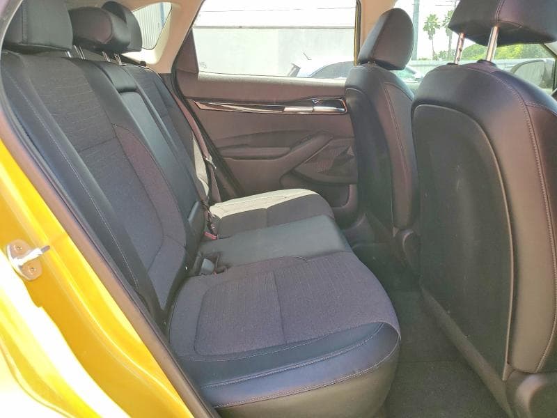 2021 KIA SELTOS S 11