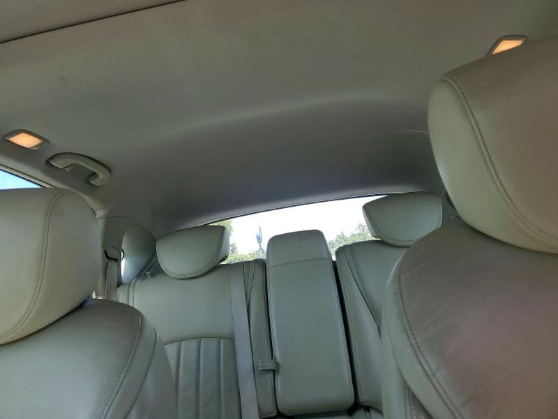 2017 INFINITI QX50 BASE 10