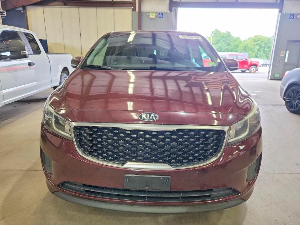 2017 KIA SEDONA LX 5