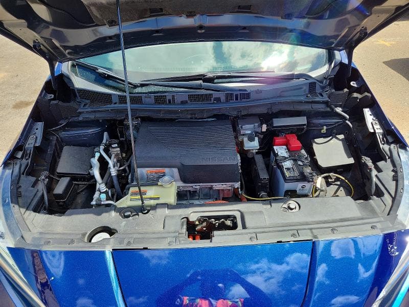 2018 NISSAN LEAF SL 11