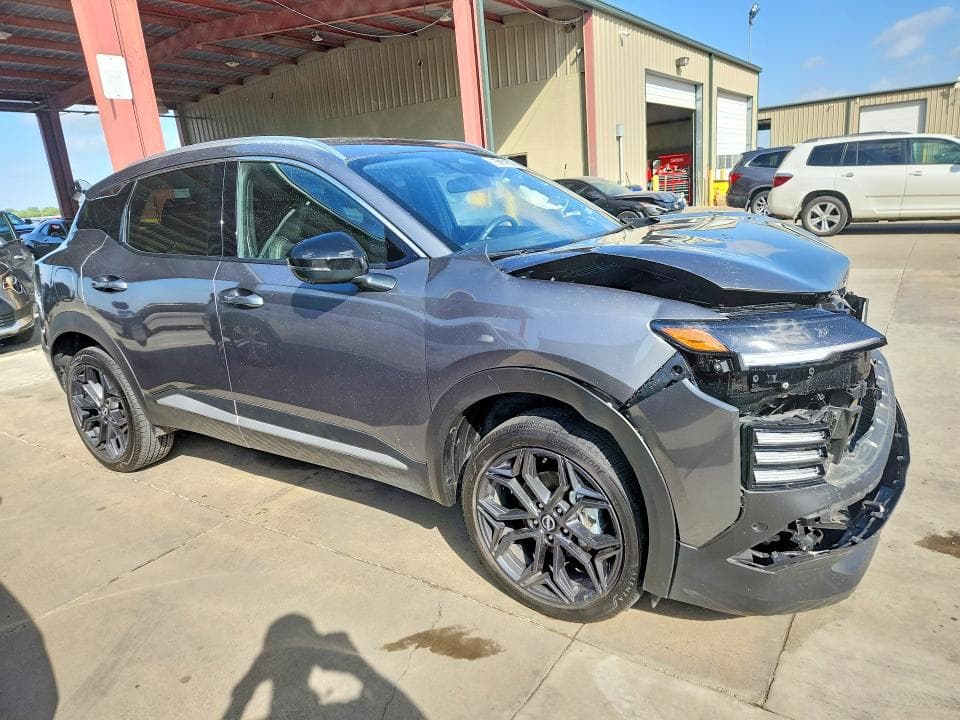 2026 NISSAN KICKS SR 4