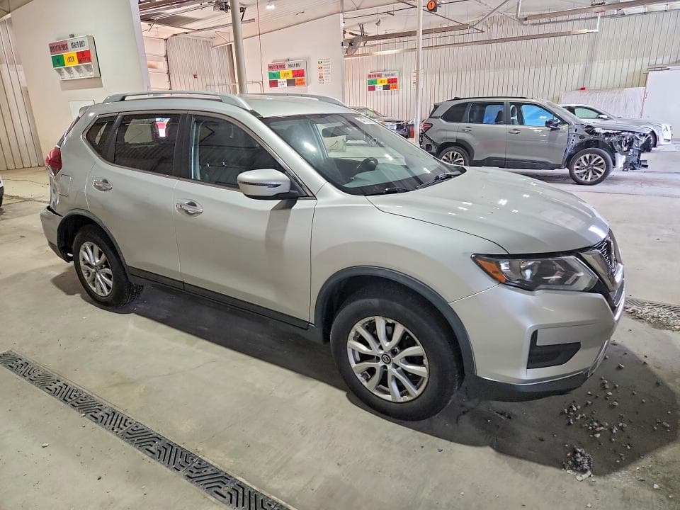 2018 NISSAN ROGUE SV 4