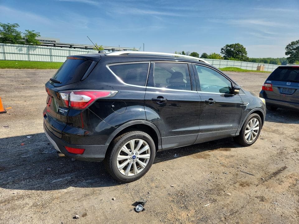 2017 FORD ESCAPE TITANIUM 3
