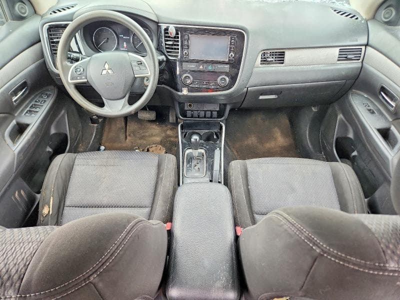 2018 MITSUBISHI OUTLANDER ES 8